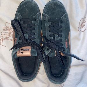 suede puma sneakers